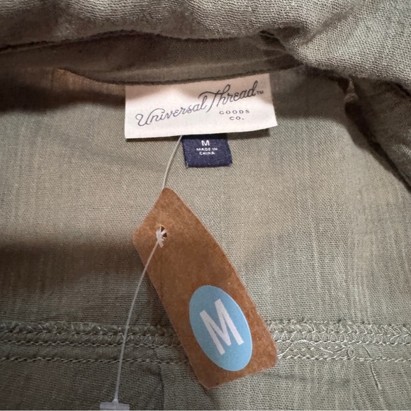 Universal Thread Olive Green Boxy Polo Blouse - Picture 2 of 7